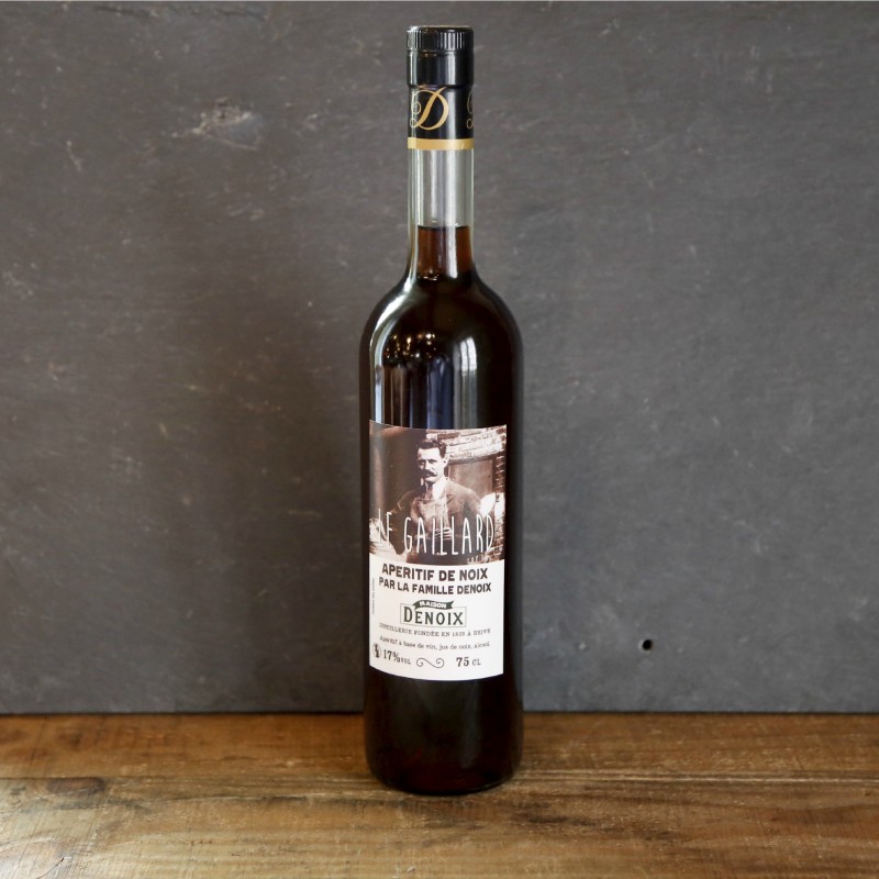 Quinquinoix — Apéritif du Quercy au vin blanc et aux noix